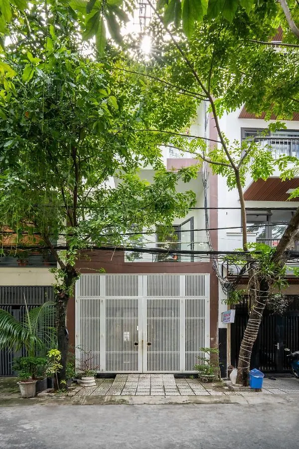 Sky House - 4Bedroom-Free Airport- My Khe Beach- 14 An Thuong 17 Da Nang Villa